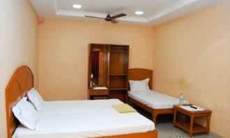 Vijaya Lodge A/C, Tiruvannamalai 2